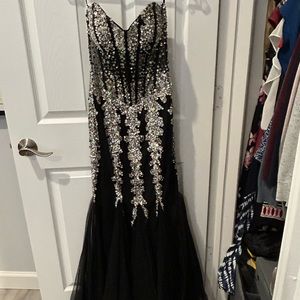 Jovani size 2.